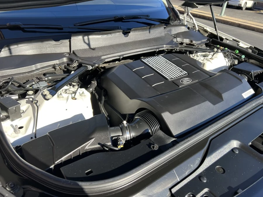 2017 Land Rover Discovery 5th Gen - Image 11 of 12
