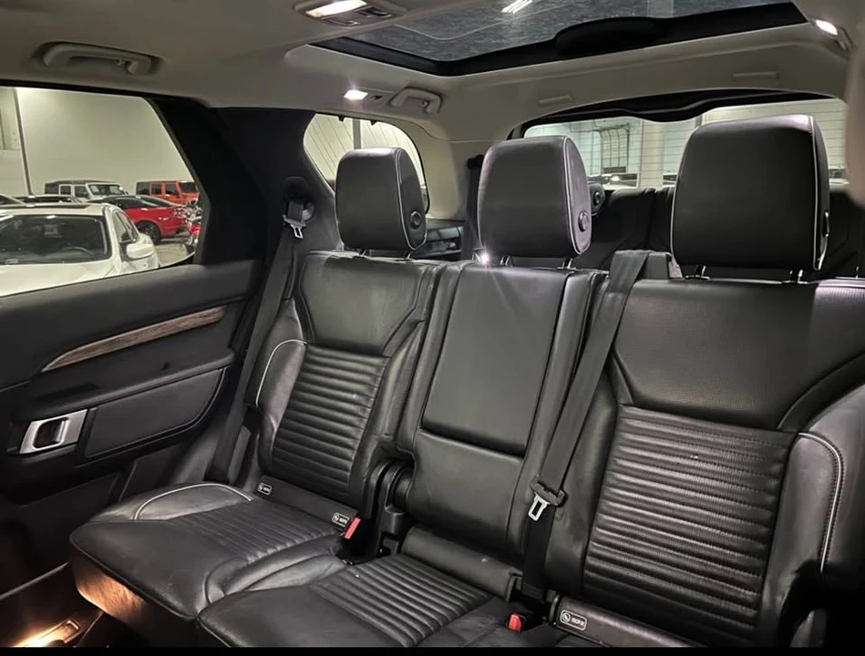 2017 Land Rover Discovery 5th Gen - Image 13 of 15