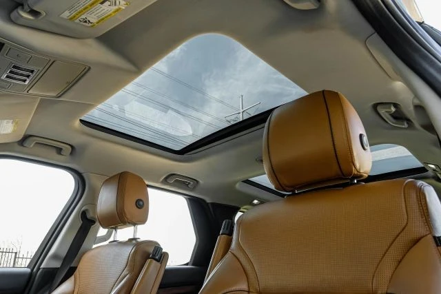 2017 Land Rover Discovery 5th Gen - Image 5 of 21