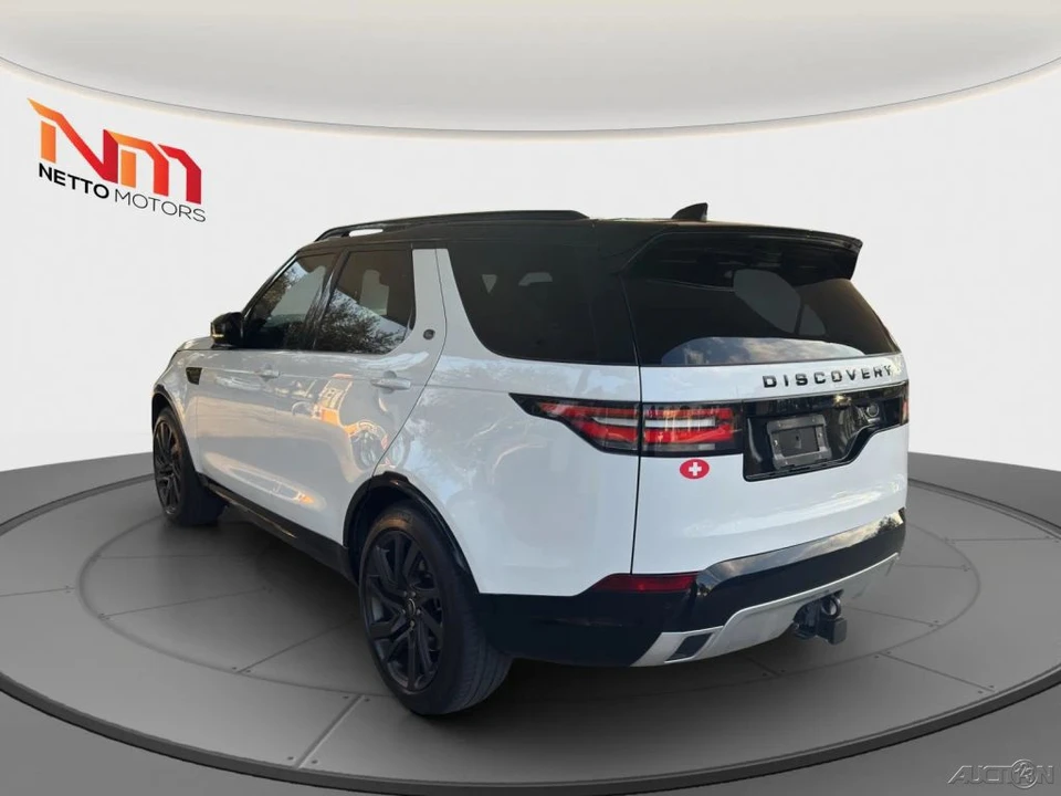2017 Land Rover Discovery 5th Gen - Image 3 of 21