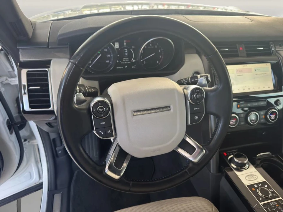 2017 Land Rover Discovery 5th Gen - Image 9 of 21