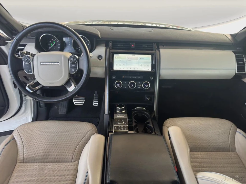 2017 Land Rover Discovery 5th Gen - Image 15 of 21