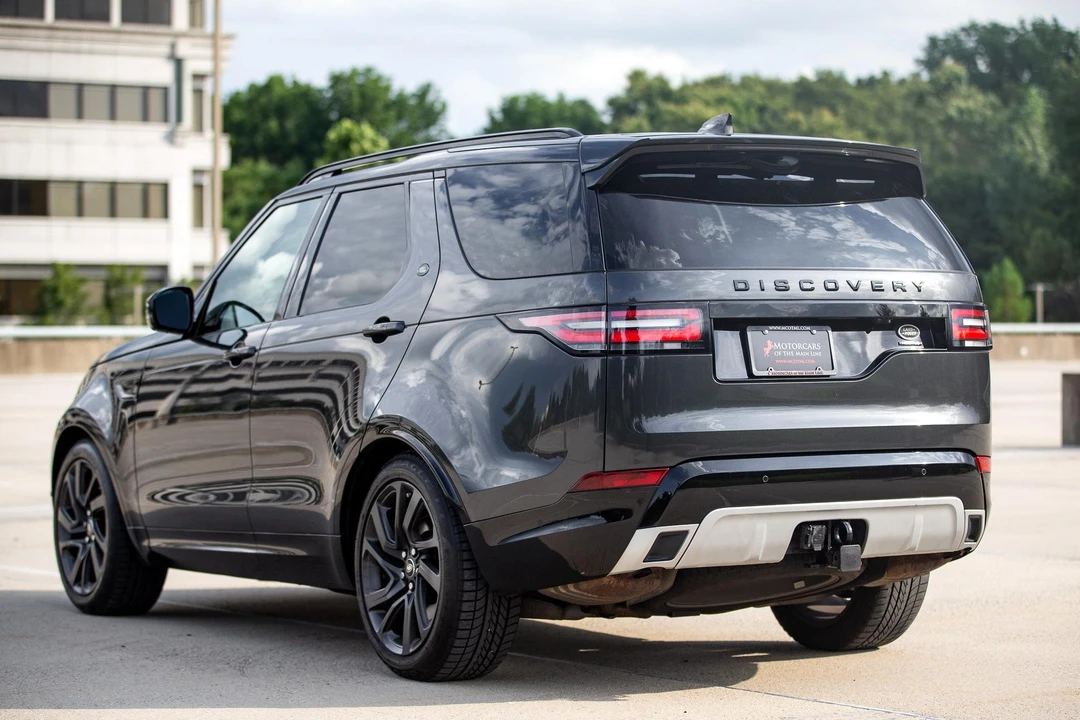 2017 Land Rover Discovery 5th Gen - Image 4 of 31