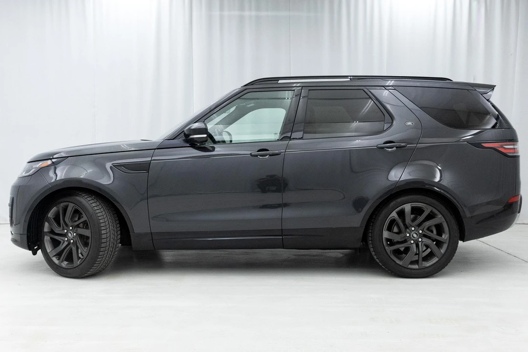 2017 Land Rover Discovery 5th Gen - Image 16 of 31