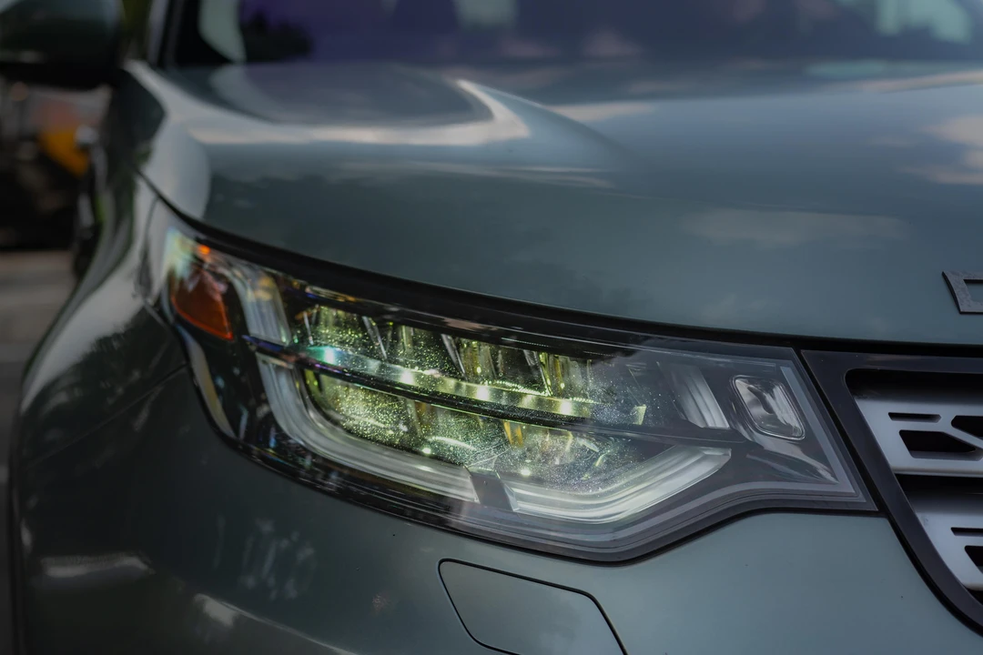 2017 Land Rover Discovery 5th Gen - Image 27 of 31