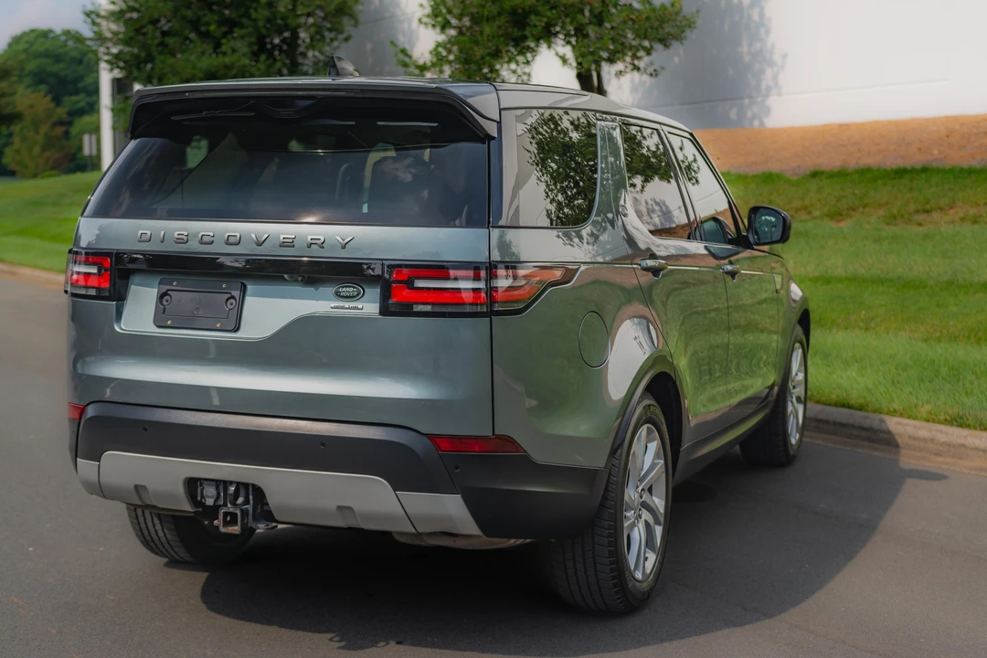 2017 Land Rover Discovery 5th Gen - Image 17 of 31
