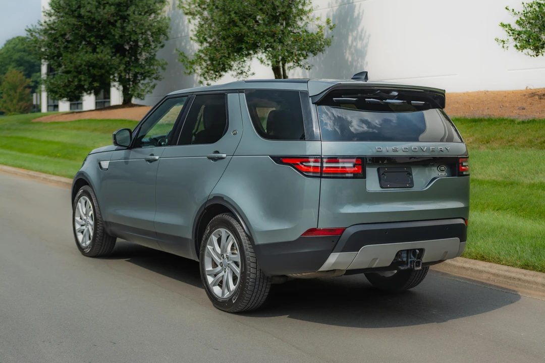 2017 Land Rover Discovery 5th Gen - Image 14 of 31
