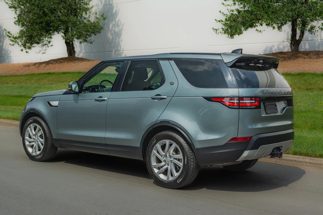 2017 Land Rover Discovery 5th Gen - Image 12 of 31