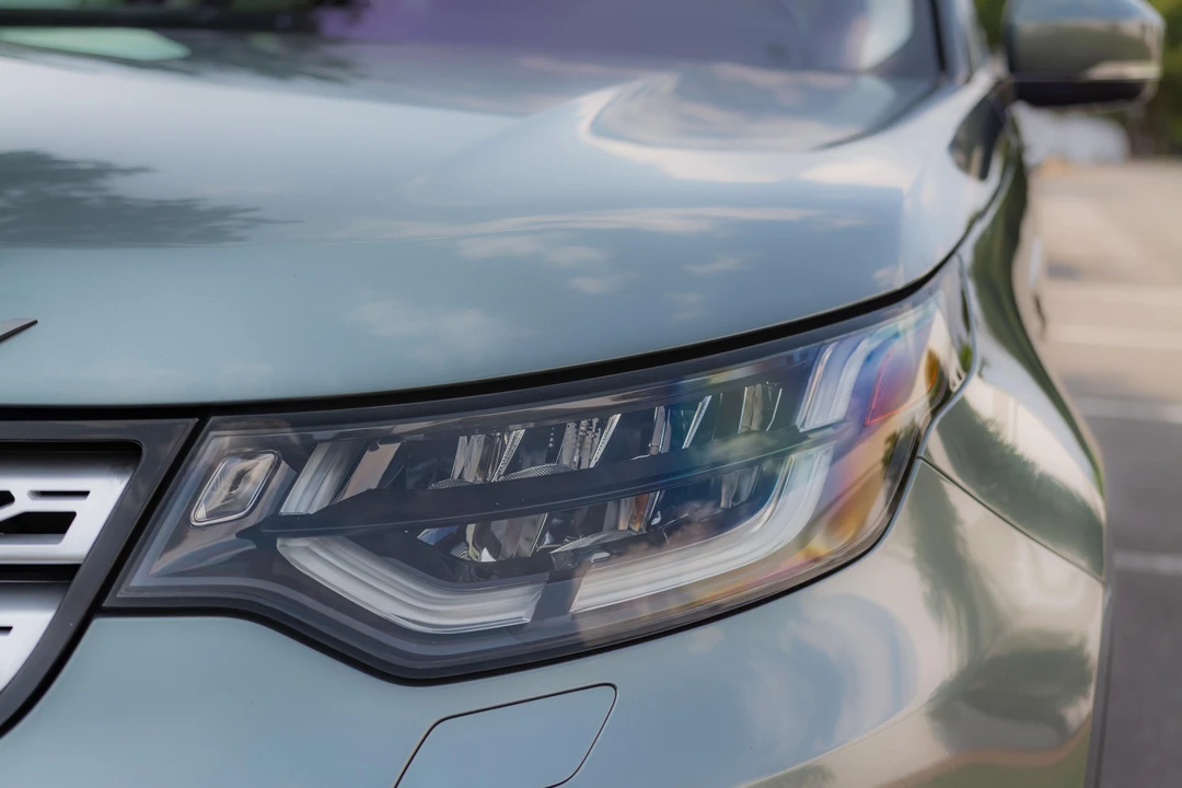 2017 Land Rover Discovery 5th Gen - Image 29 of 31