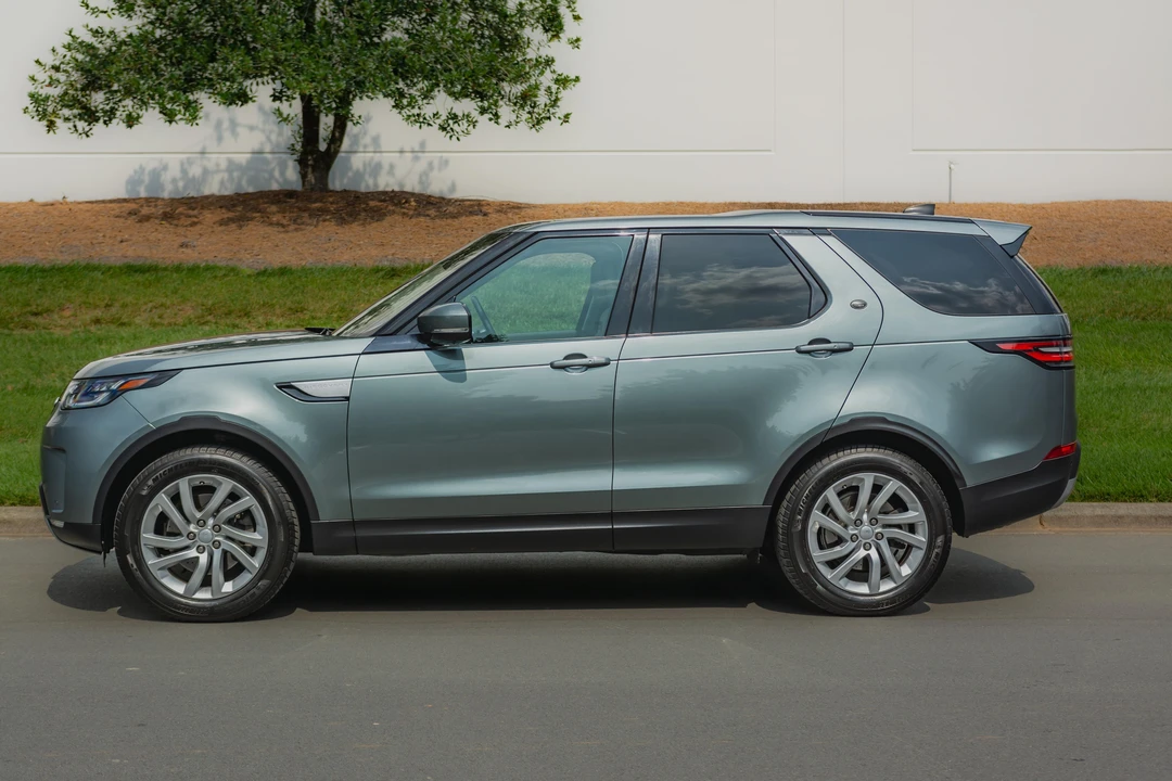 2017 Land Rover Discovery 5th Gen - Image 9 of 31