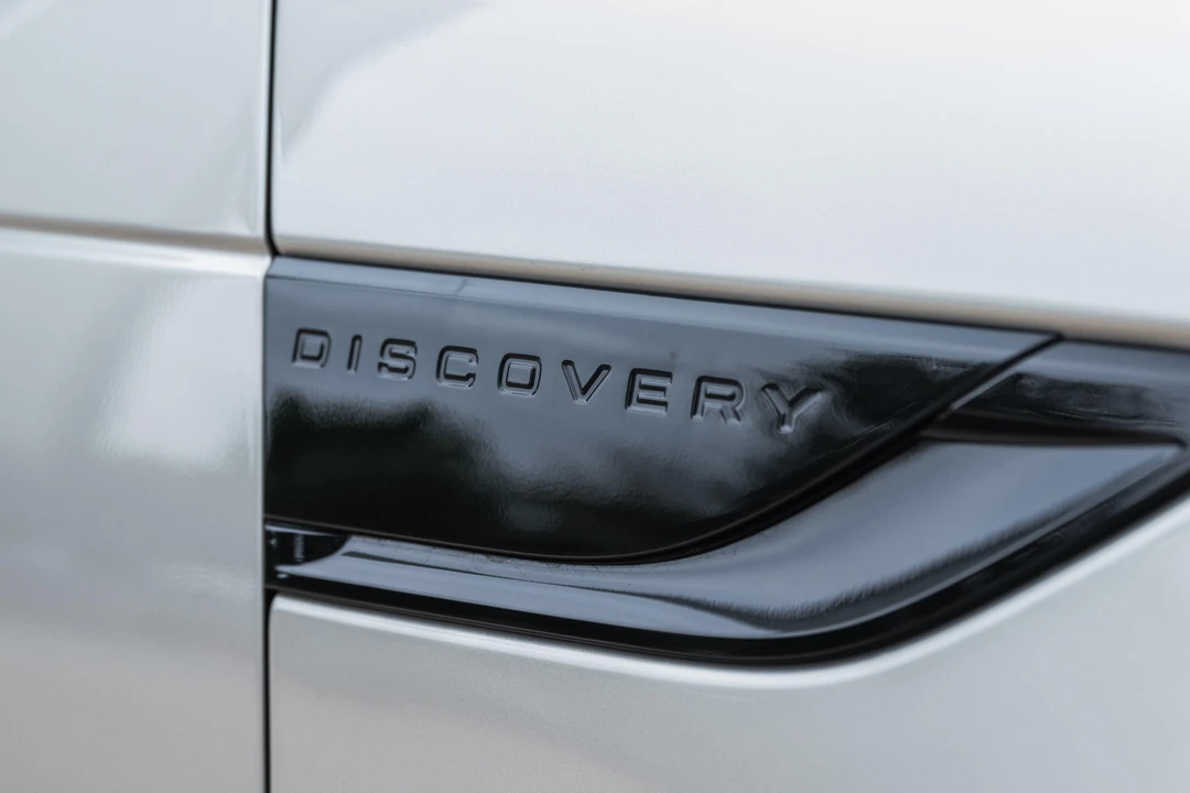 2017 Land Rover Discovery 5th Gen - Image 26 of 31