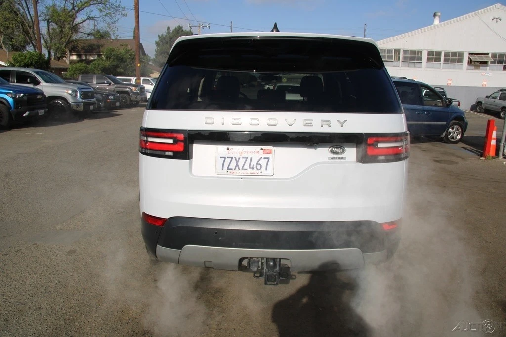 2017 Land Rover Discovery 5th Gen - Image 7 of 21