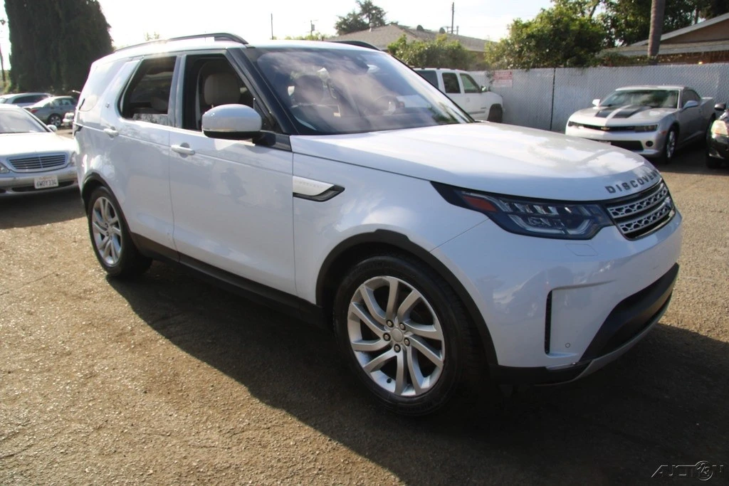 2017 Land Rover Discovery 5th Gen - Image 11 of 21