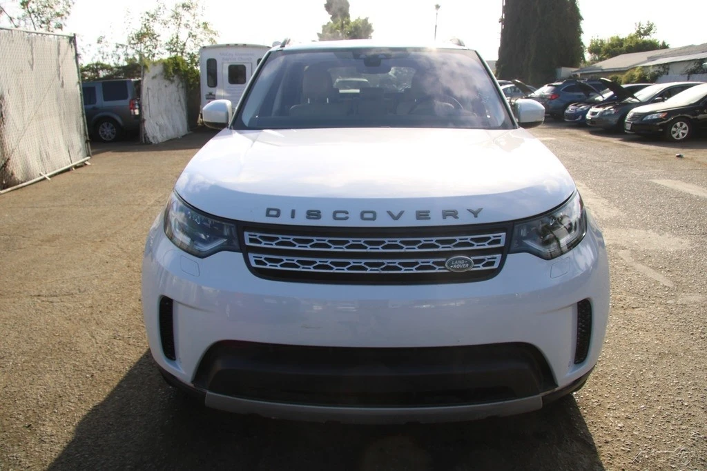 2017 Land Rover Discovery 5th Gen - Image 13 of 21