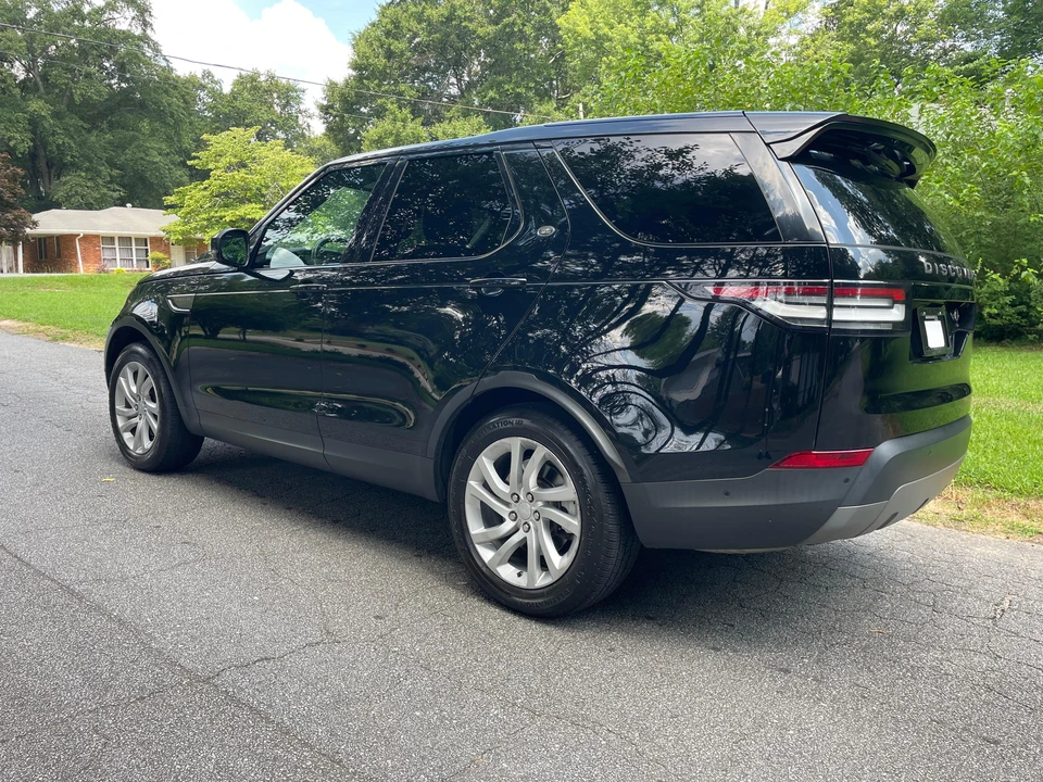 2017 Land Rover Discovery 5th Gen - Image 11 of 31