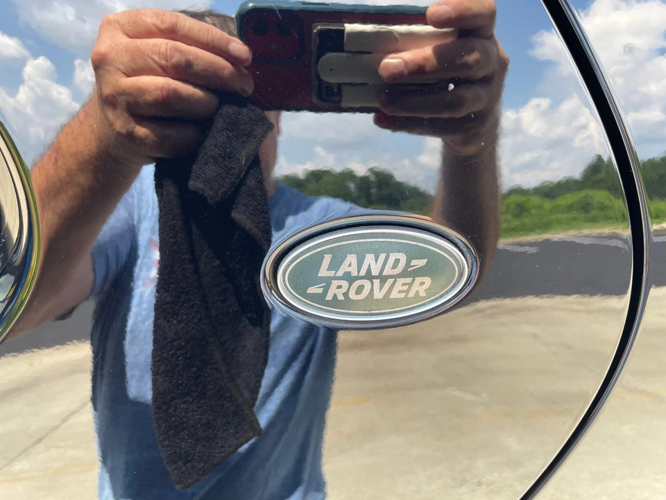 2017 Land Rover Discovery 5th Gen - Image 25 of 31