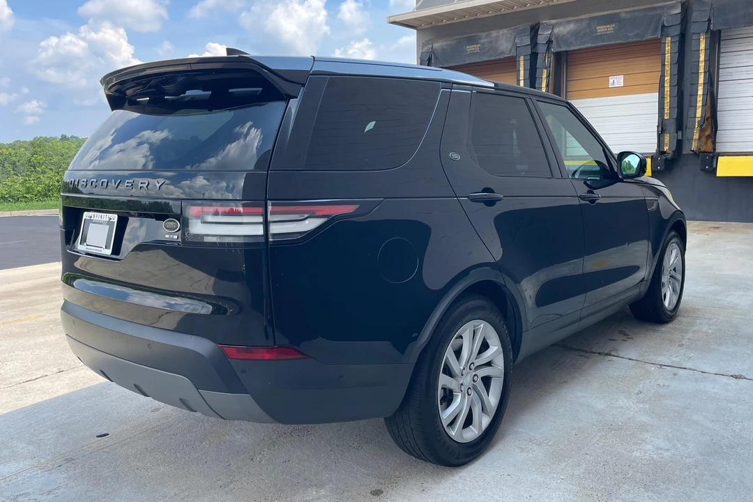 2017 Land Rover Discovery 5th Gen - Image 4 of 31
