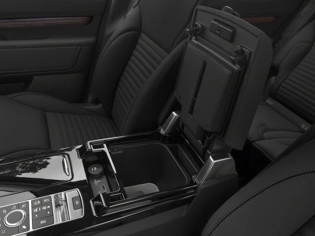2017 Land Rover Discovery 5th Gen - Image 15 of 17