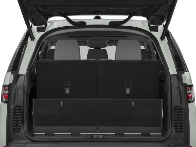 2017 Land Rover Discovery 5th Gen - Image 12 of 17