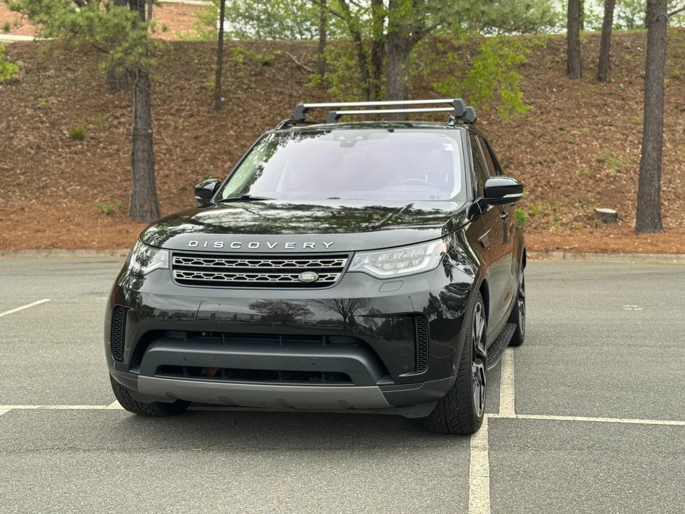 2017 Land Rover Discovery 5th Gen - Image 3 of 12