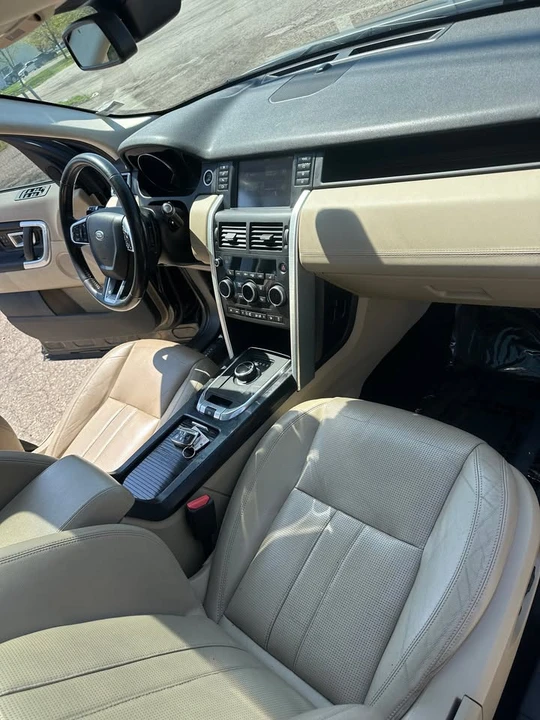 2017 Land Rover Discovery Sport - Image 16 of 19
