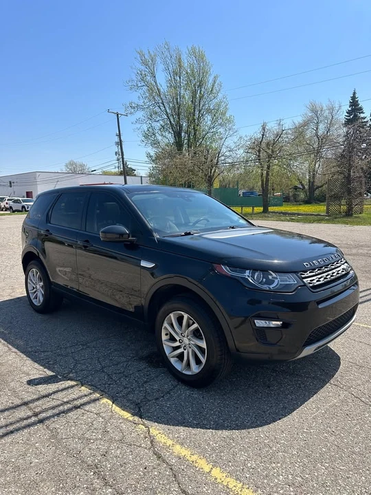 2017 Land Rover Discovery Sport - Image 2 of 19