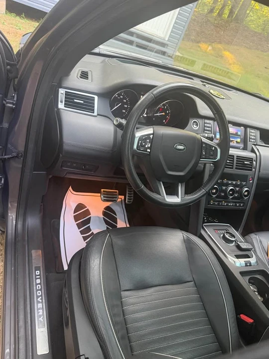 2017 Land Rover Discovery Sport - Image 5 of 7