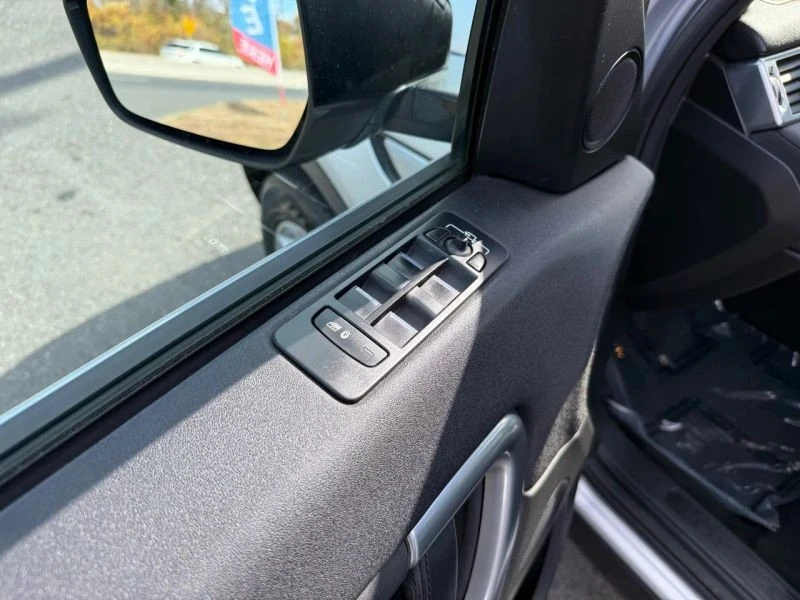 2017 Land Rover Discovery Sport - Image 10 of 12