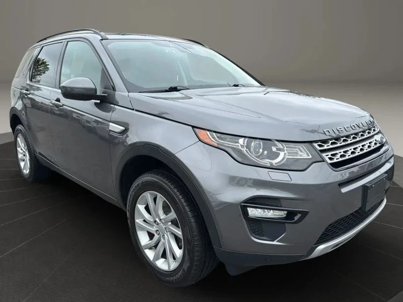 2017 Land Rover Discovery 5th Gen - Image 3 of 12