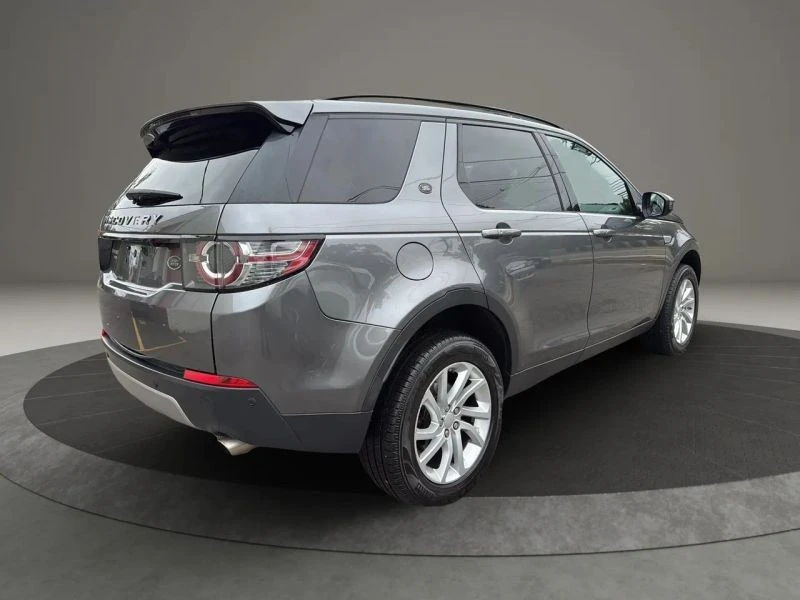 2017 Land Rover Discovery 5th Gen - Image 5 of 12