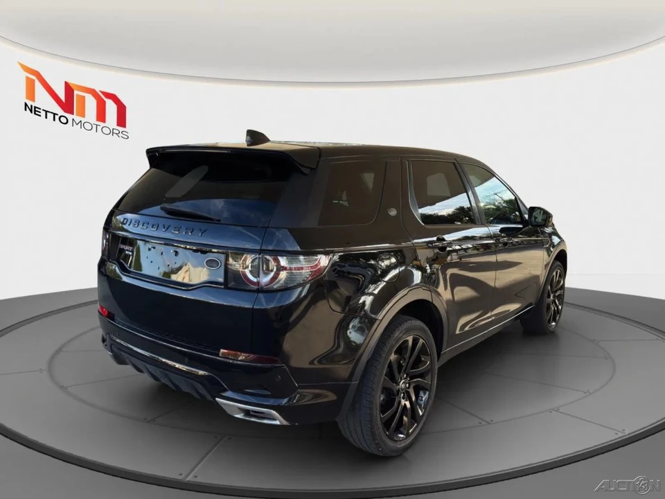 2017 Land Rover Discovery 5th Gen - Image 5 of 21