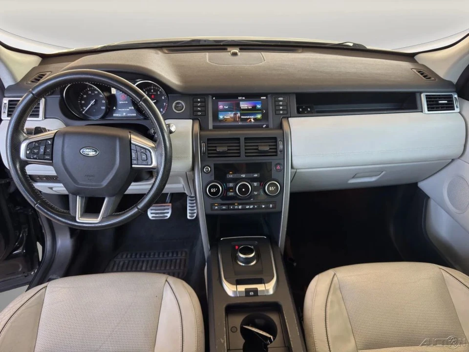 2017 Land Rover Discovery 5th Gen - Image 15 of 21