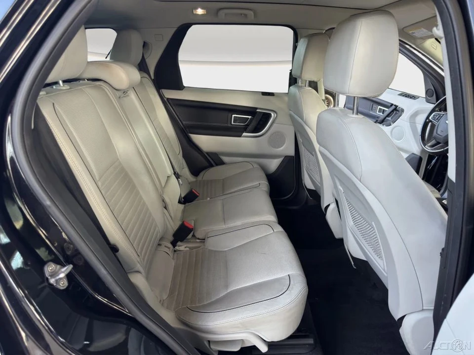 2017 Land Rover Discovery 5th Gen - Image 20 of 21