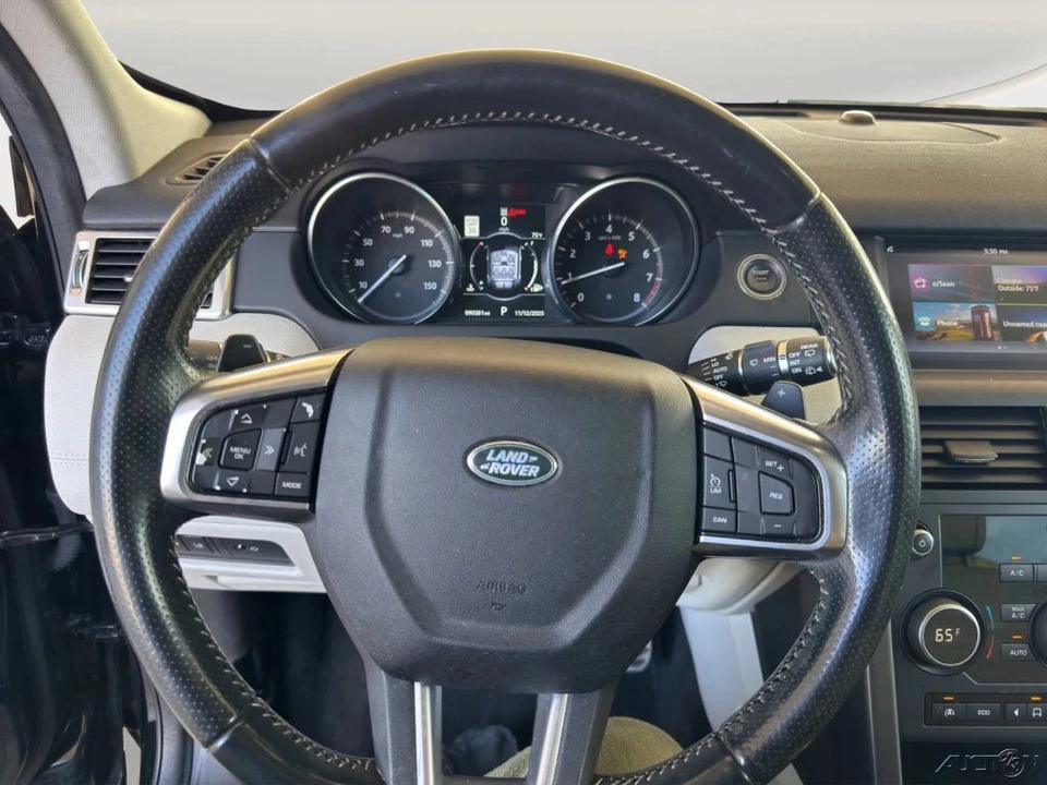 2017 Land Rover Discovery 5th Gen - Image 9 of 21