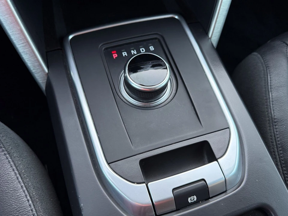 2017 Land Rover Discovery 5th Gen - Image 12 of 12