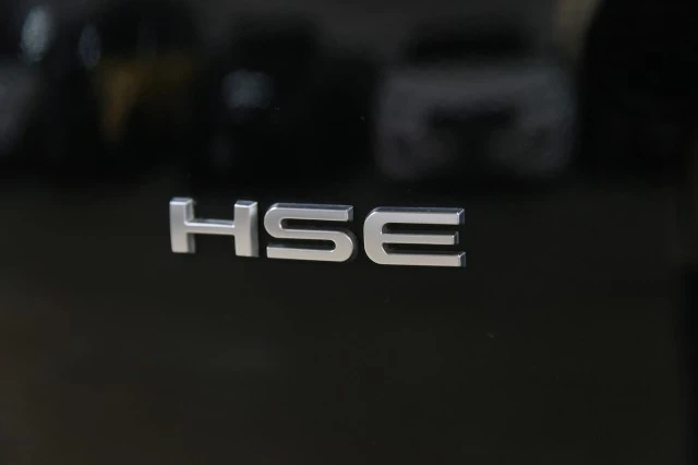 2017 Land Rover Range Rover L405 - Image 6 of 24