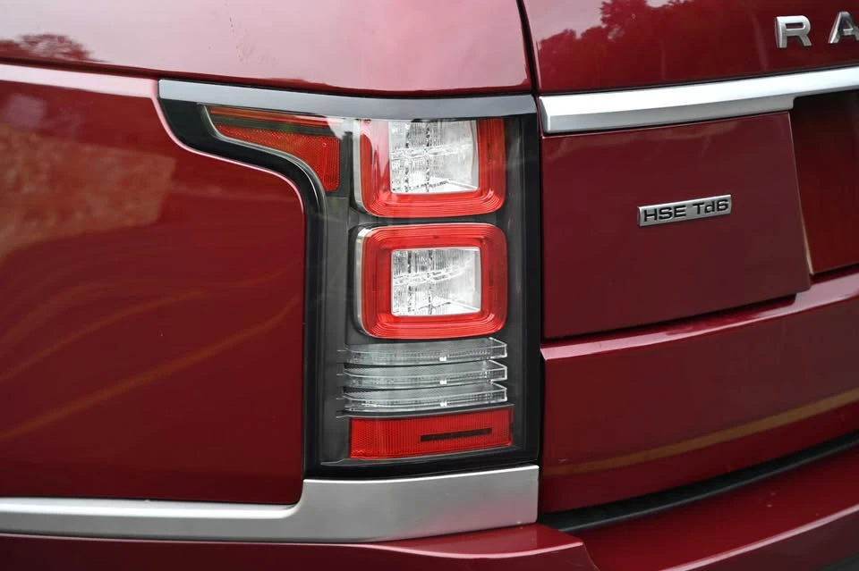 2017 Land Rover Range Rover L405 - Image 7 of 20