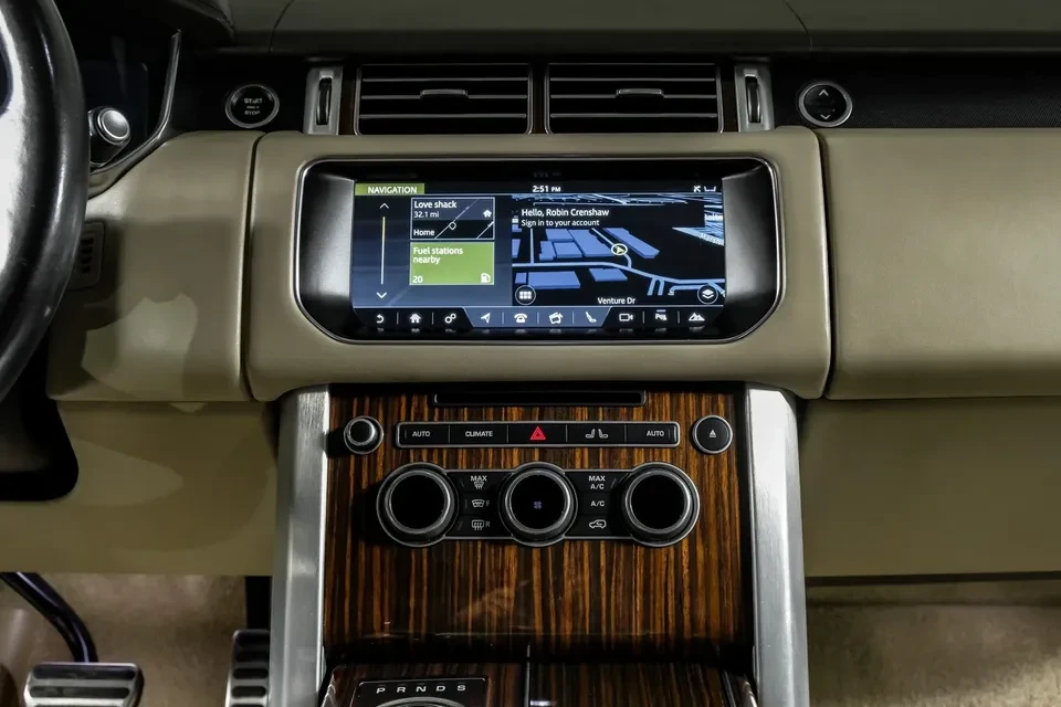 2017 Land Rover Range Rover L405 - Image 16 of 20