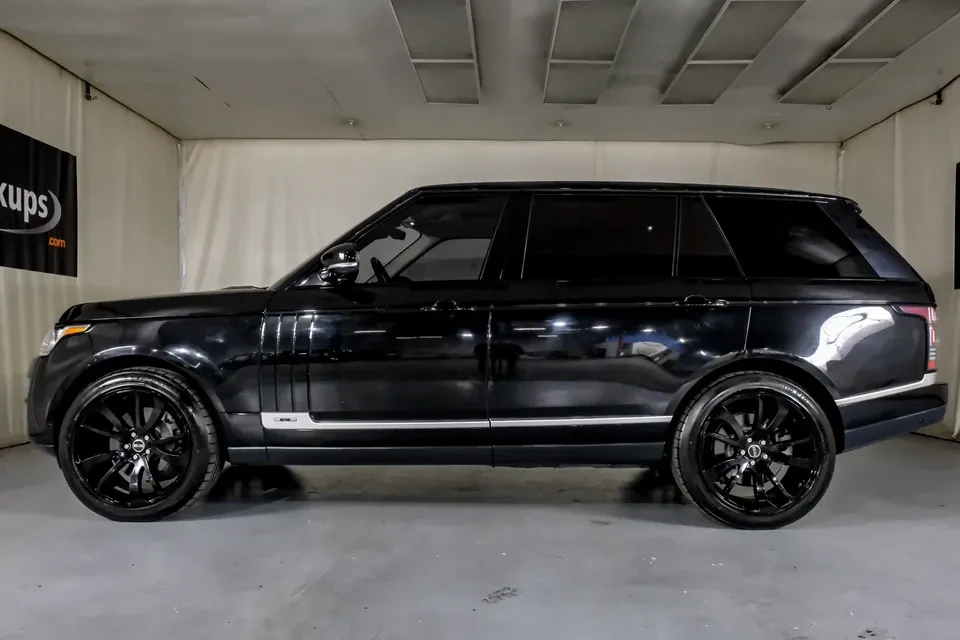 2017 Land Rover Range Rover L405 - Image 9 of 20