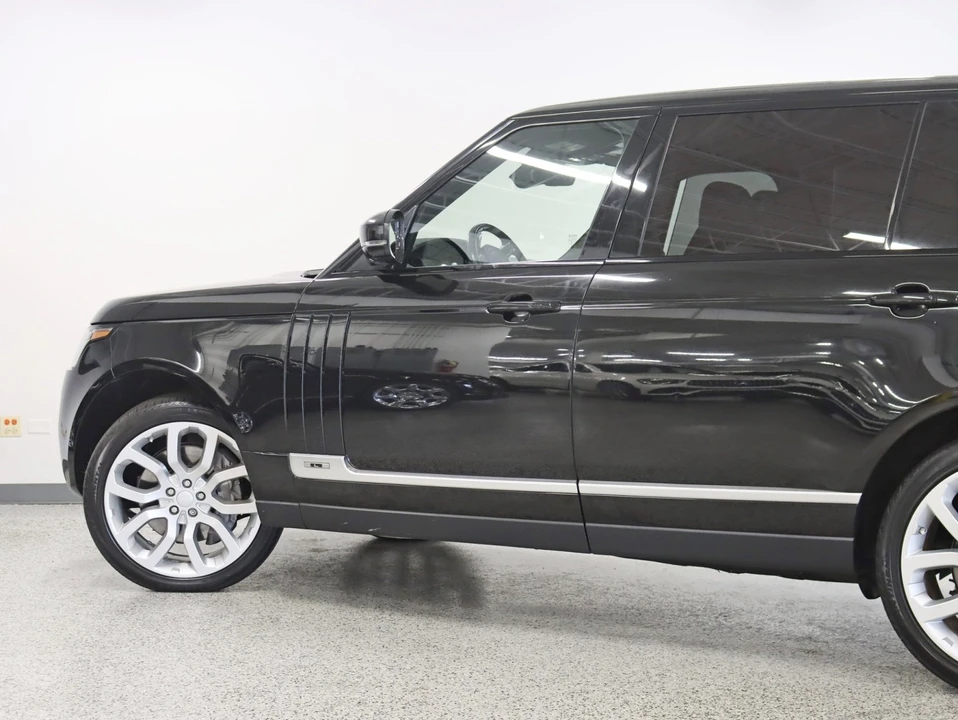 2017 Land Rover Range Rover L405 - Image 9 of 12