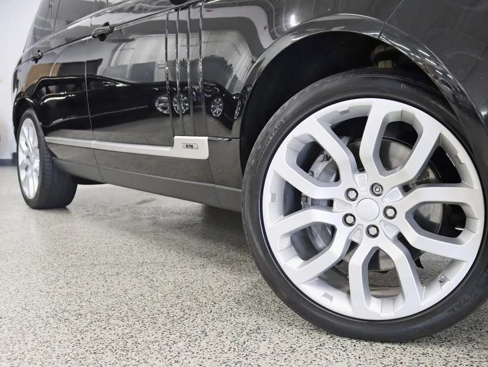 2017 Land Rover Range Rover L405 - Image 4 of 12