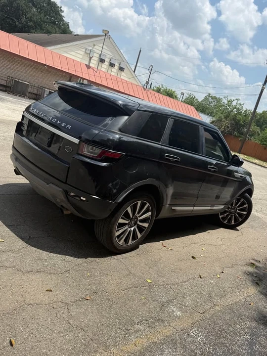 2017 Land Rover Range Rover L405 - Image 2 of 6