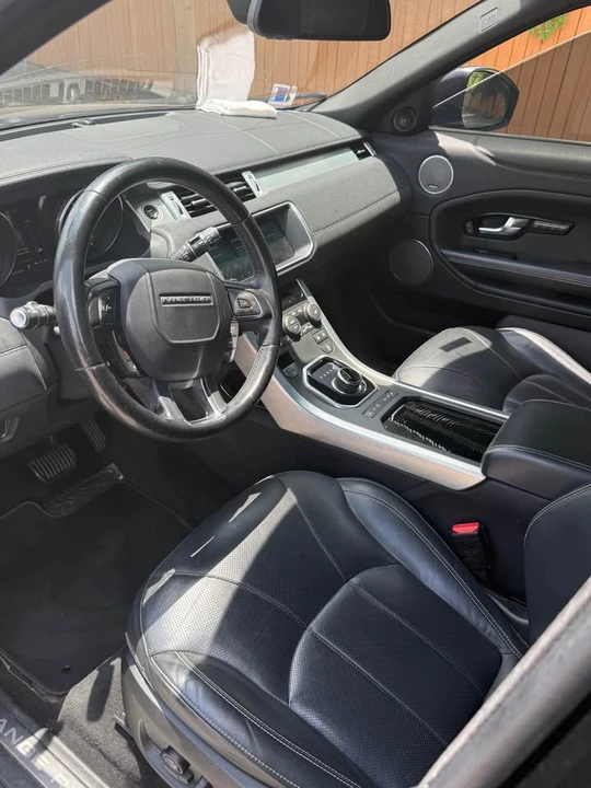 2017 Land Rover Range Rover L405 - Image 4 of 6