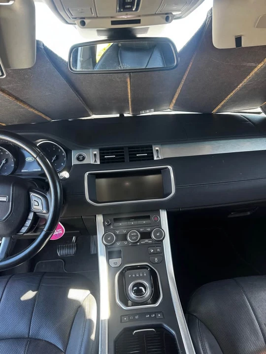 2017 Land Rover Range Rover L405 - Image 3 of 4