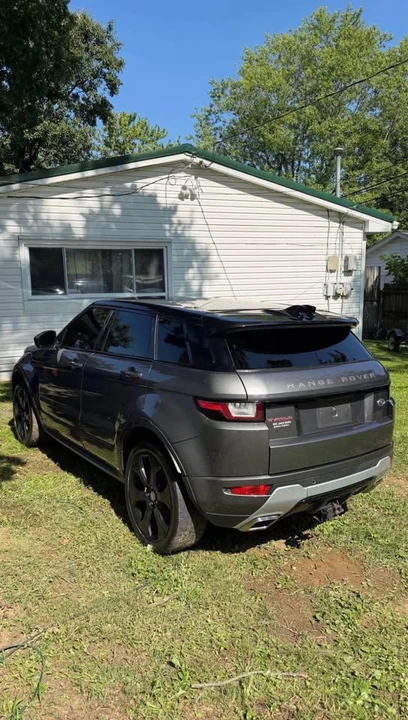 2017 Land Rover Range Rover L405 - Image 5 of 11