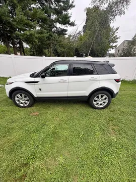 2017 Land Rover Range Rover SE Sport Utility 4D