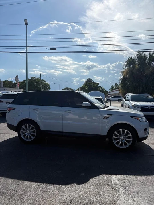 2017 Land Rover Range Rover L405 - Image 4 of 11