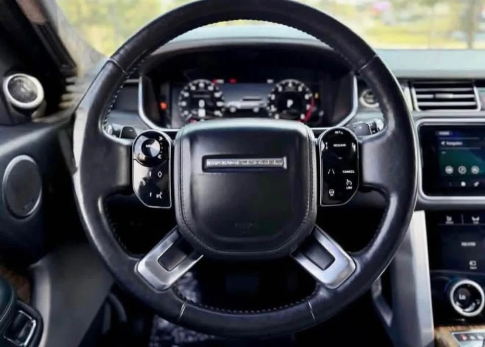 2017 Land Rover Range Rover L405 - Image 5 of 8