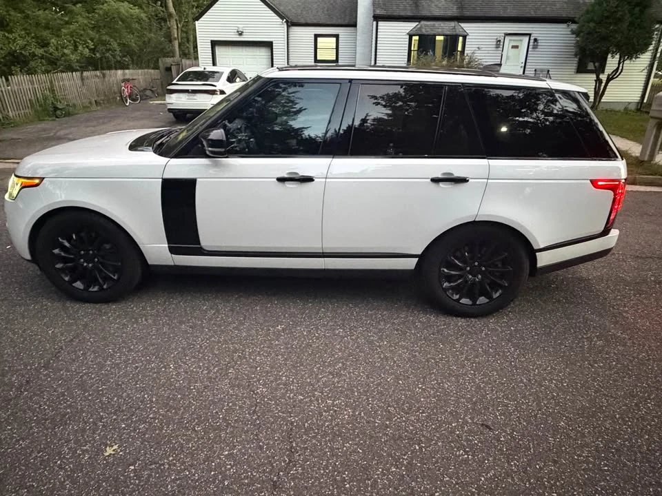 2017 Land Rover Range Rover L405 - Image 4 of 14