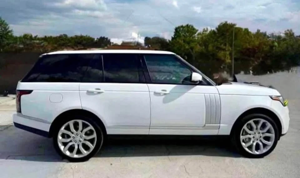 2017 Land Rover Range Rover L405 - Image 3 of 8